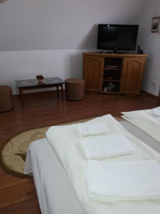 Casa Vlasea Albesti Sighisoara Bed and Breakfast Exterior foto